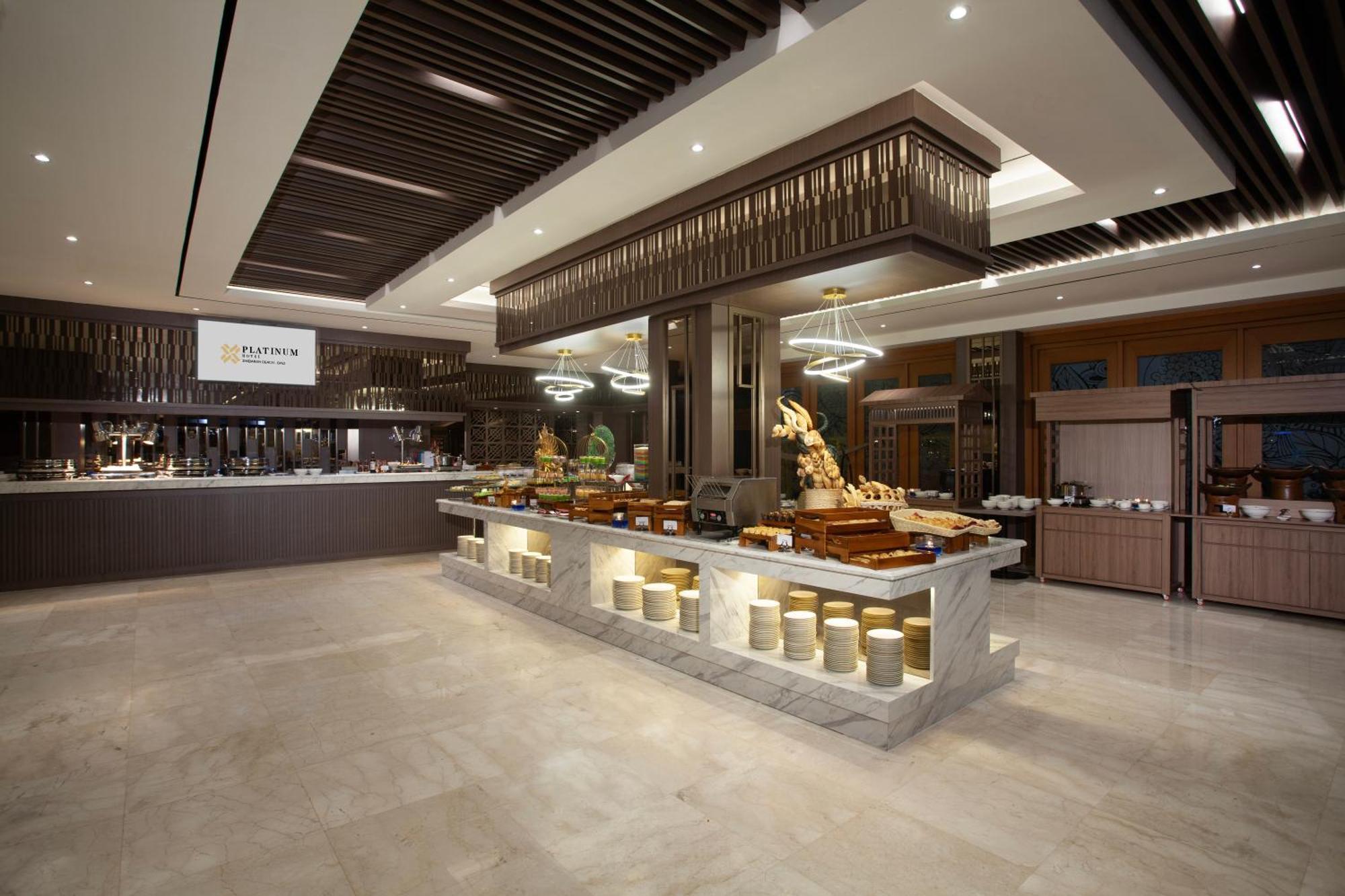 Platinum Hotel Jimbaran Beach Bali Bagian luar foto