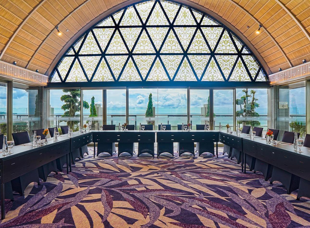 Platinum Hotel Jimbaran Beach Bali Bagian luar foto