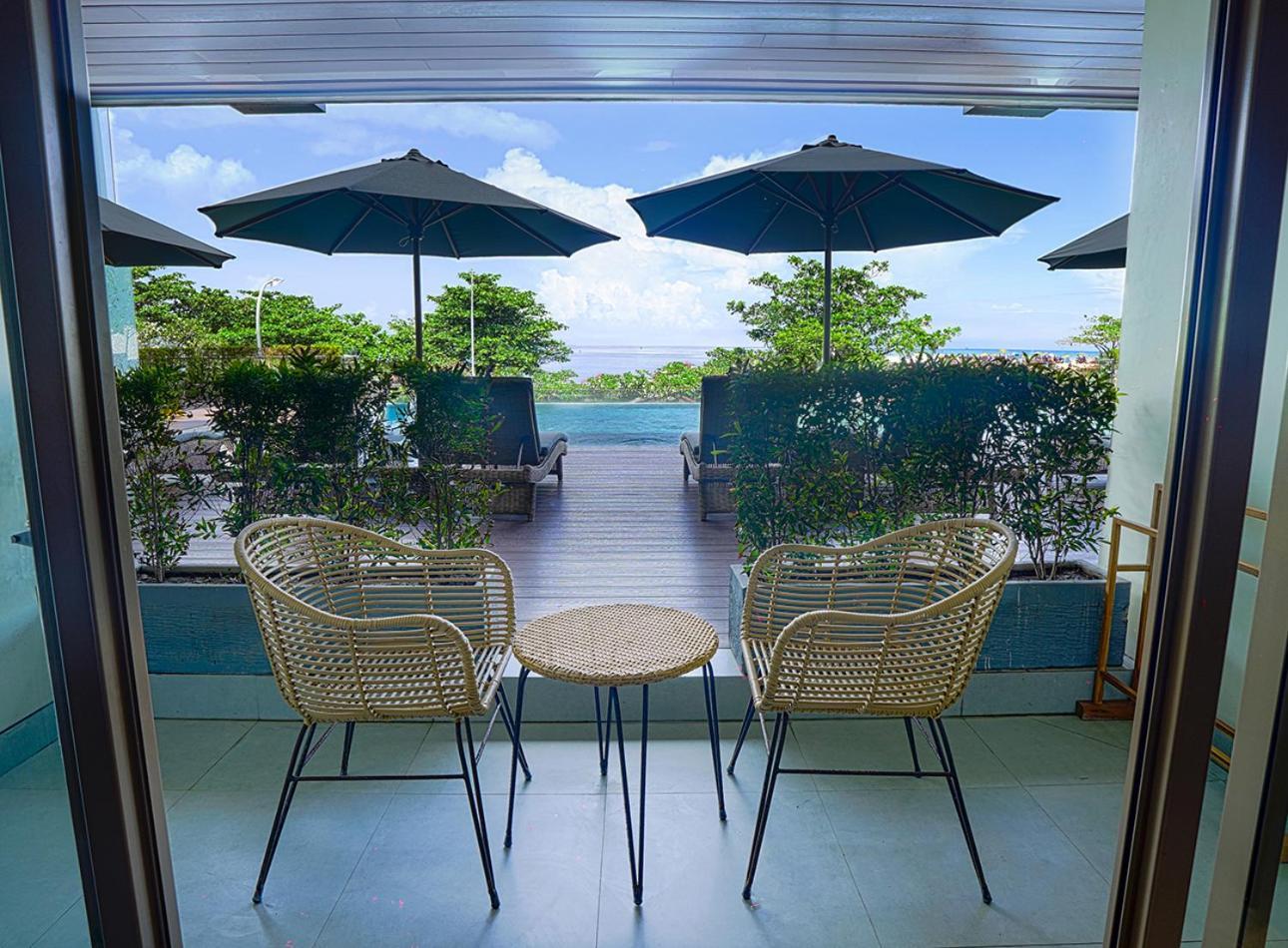 Platinum Hotel Jimbaran Beach Bali Bagian luar foto